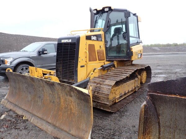 Bulldozer Caterpillar D4K 2LGP-Année 2012-5555HRS-Stock#S1231A/4843