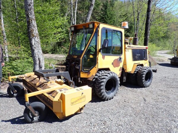 Trackless MT5T SérieV-Gratte-souffleur et débrousailleuse-Année 2001-1470HRS-Stock#S1235L/4846