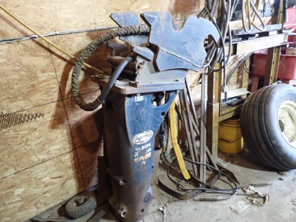 Marteau hydraulique Kubota 560
