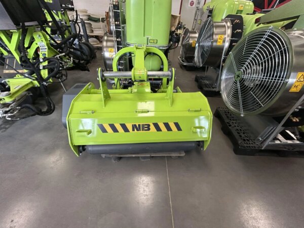 BROYEUR NIUBO TKM130M HYDRAUL. AVEC MARTEAUX 2022 # stock H356