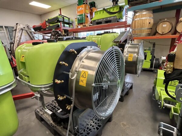 PULVERISATEUR STAR NIUBO 300 LT 2024 #stock H390