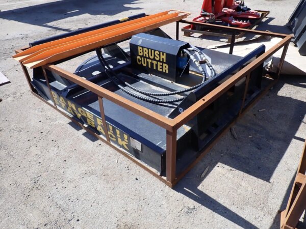 Débroussailleuse Mower King hydraulique neuve avec attache skidsteer