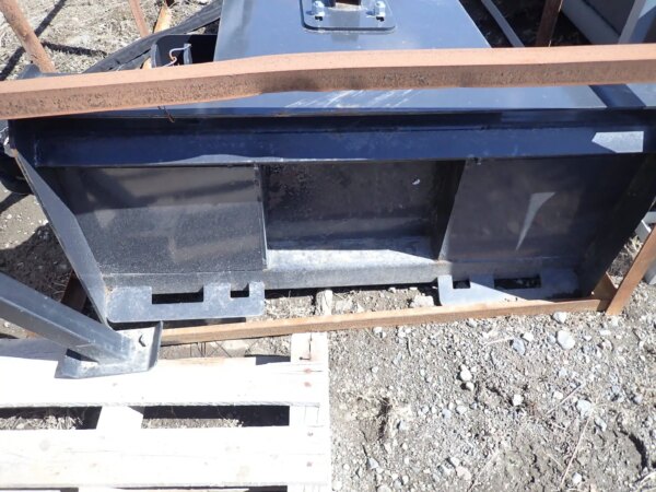 Machine à trancher hydraulique Wolverine neuve avec attache skidsteer
