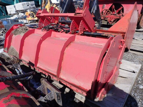 Gratte à neige Grattex extensible 8-12 avec attache John Deere