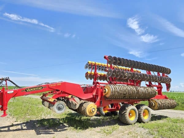 Déchaumeuse Vaderstad Carrier 1225 12 mètres - Année:2021 - Stock#d9014d