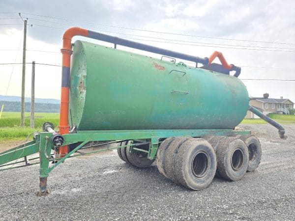 Réservoir à purin roll off 4000 gallons, pompe neuve - Stock#d8672m