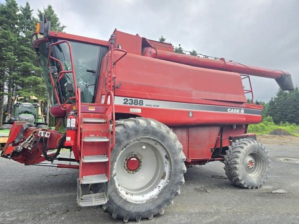 Batteuse Case ih 2388 possibilité table et nez - Année:2002-3812/5166hrs (grosse entretien fait)-Stock#d9345b