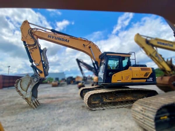 Excavatrice Hyundai HX220L 2020