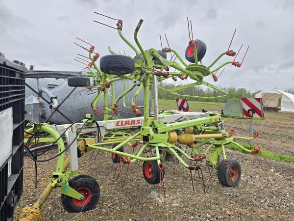 Faneur Claas 625 8 toupies semi porté -Année:2012-Stock#d6760a