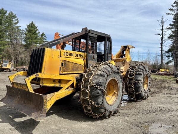 Skidder John Deee 640D année:1986-Stock#E1205A/9469