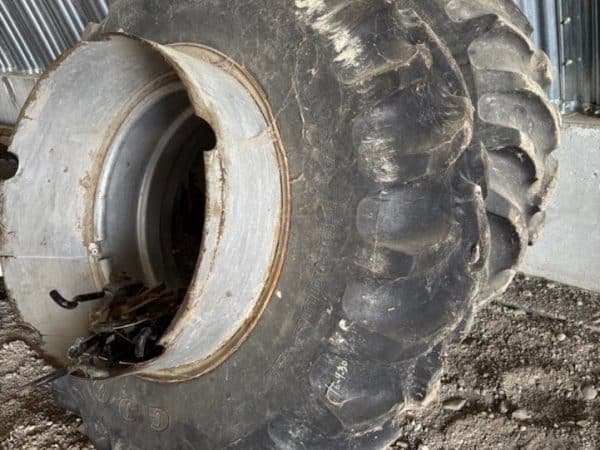 Roues doubles 16.9/30 - Stock#d9521q