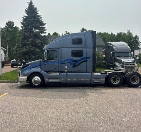 Camion couchette Volvo VNL860 2022