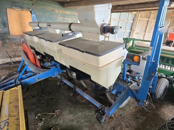 Planteur Monosem 6 rangs, vis d'engrais, marqueur - Stock#d9590a