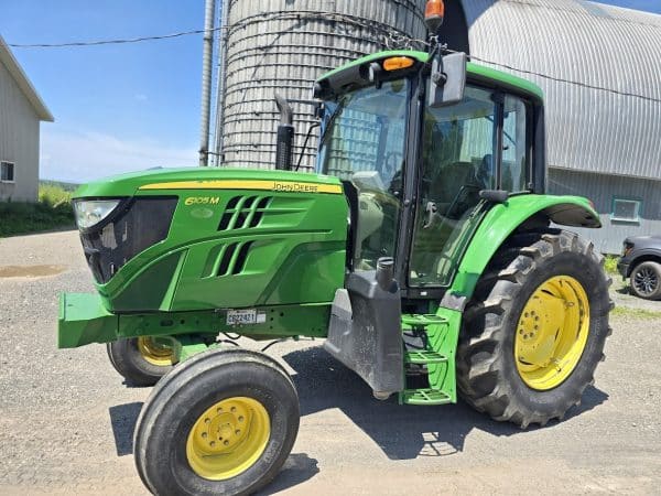 Tracteur John Deere 6105M 30km-Année:2015-2790hrs - Stock#d9401a