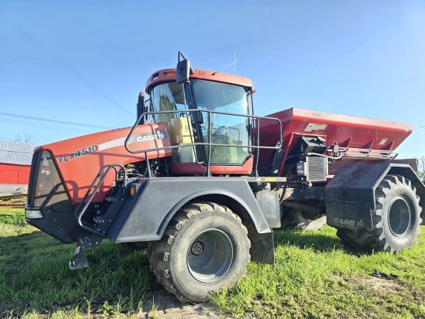Case 4510 Fertilizer Spreader with G4 box and John Deere rate controller, $20k value - Year: 2005 - 3400hrs - stock#d5027q