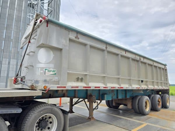 Remorque dompeur Cobra 3 essieux 33pi, toile, téflon - Année:1989 - Stock#d9790a