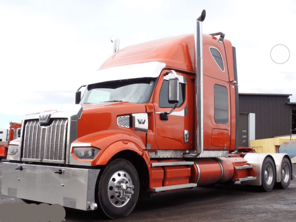 Camion 10 roues couchette Western Star 49X 2023