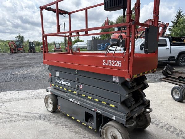 Ciseaux lift Skyjack 3226 à l'état neuf-20heures-Année:2020-Stock#E1223X/9645