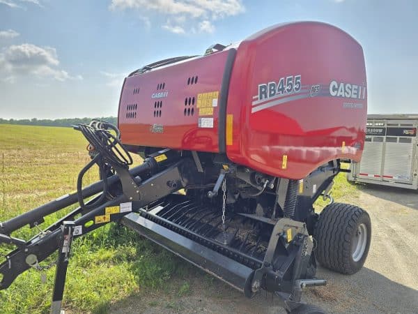 Presse à balle ronde Case IH RB 455 rotor cutter - Année:2022 (90 balle aprrox) - Stock#d9813k