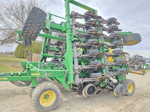 Semoir John Deere 1990 CCS 30pi  7.5 po , balance, iso-Année:2010 -Stock#d9330e