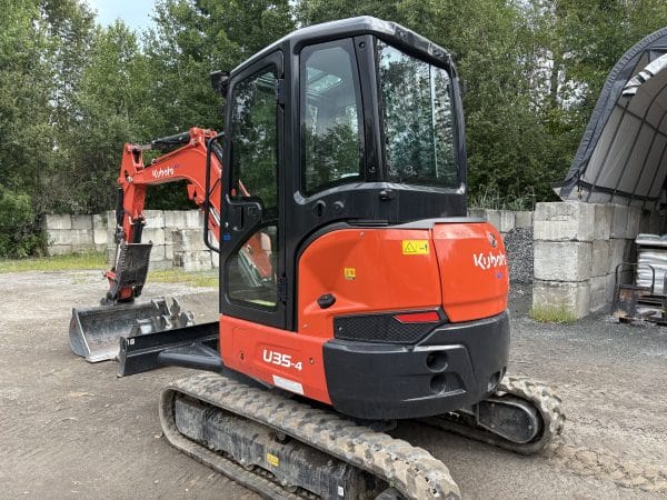 Excavatrice Kubota U35-4 quick attache 2 godets pouce-90 heures-Année:2025-état presque neuf-Stock#E1242C/9083