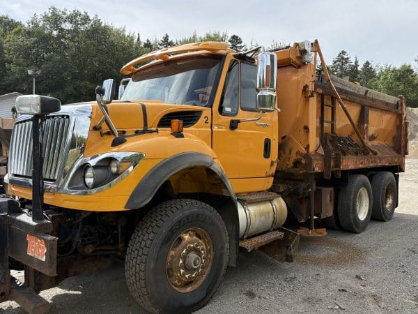 Camion 10 roue Charrue International 70S Moteur Cummins Transmission Allison automatique-boite dompeuse-194300km-Année 2009-Stock#E1176C/9182