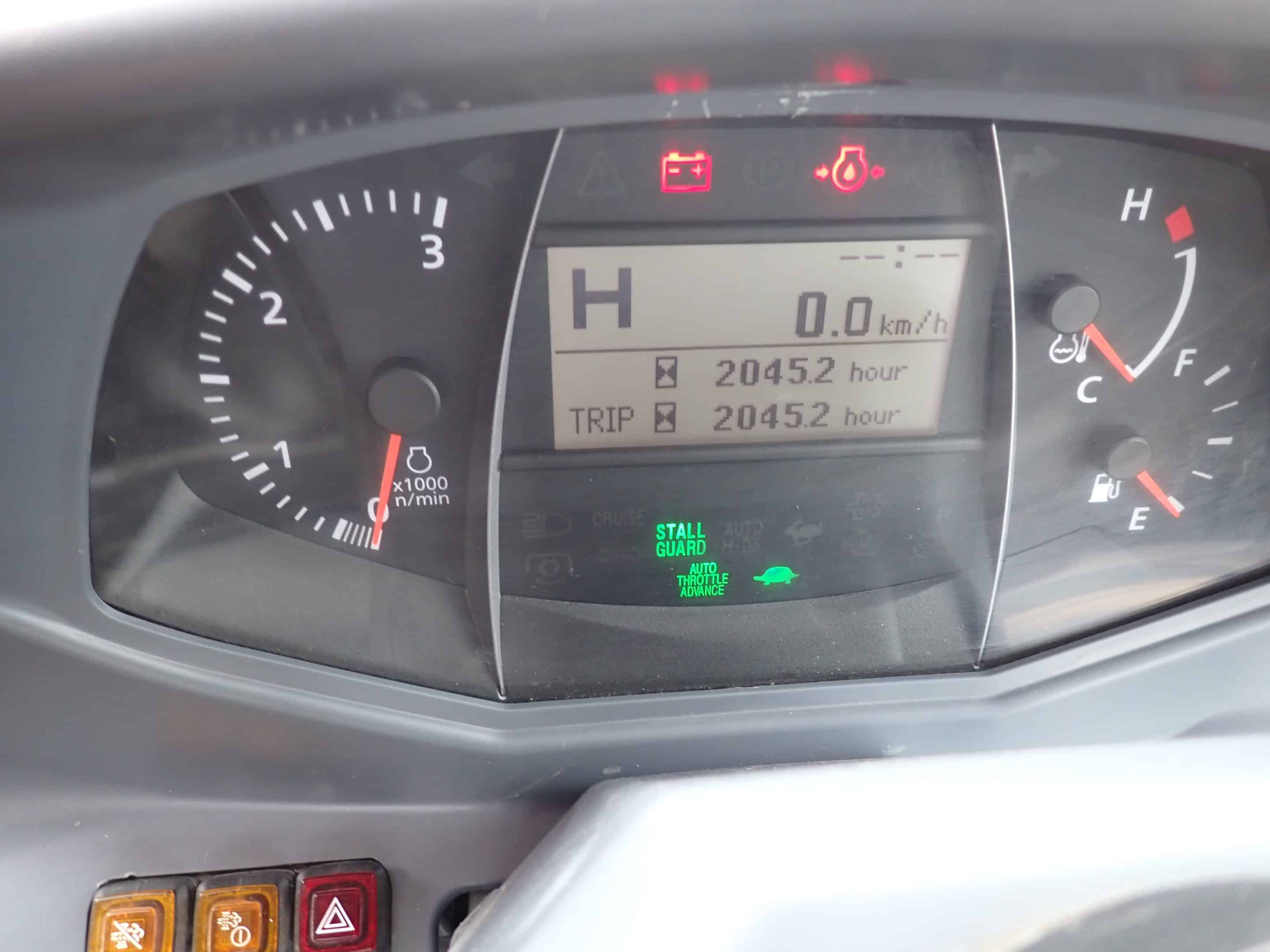 Kubota L6060 Tractor with 6-10 Grattex extendable scraper and Pronovost 80in snowblower - 2045 HRS - Year 2019 - Stock #S2347F/9899 - Image 13