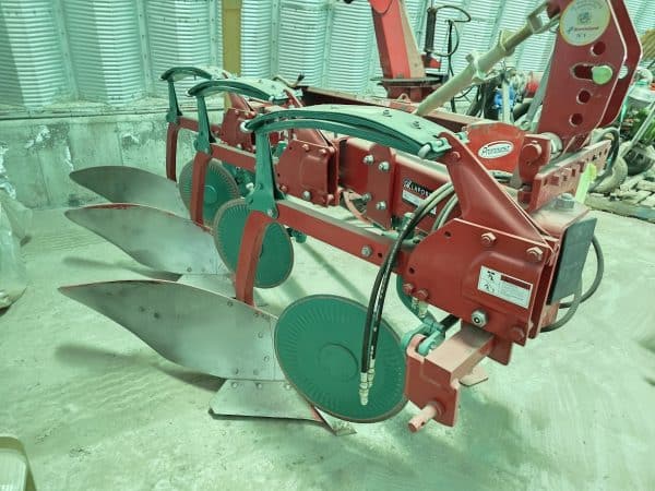 Charrue Kverneland AB 100 3 rangs variable (État démo) - Année:2020 - Stock#d9932j