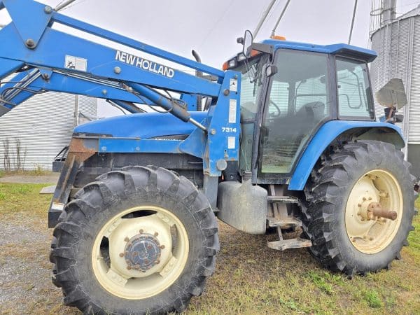 Tracteur New Holland 8160 avec loader:Année:1998-5148hrs - Stock#d9389k