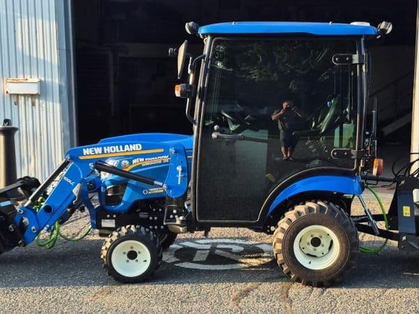 2023 New Holland WorkMaster 25S, Kit complet de DÉNEIGEMENT