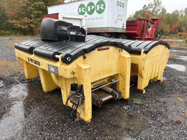 Saleuse Fisher polycaster 8pi pour pick up– Stock#E1263C/100053