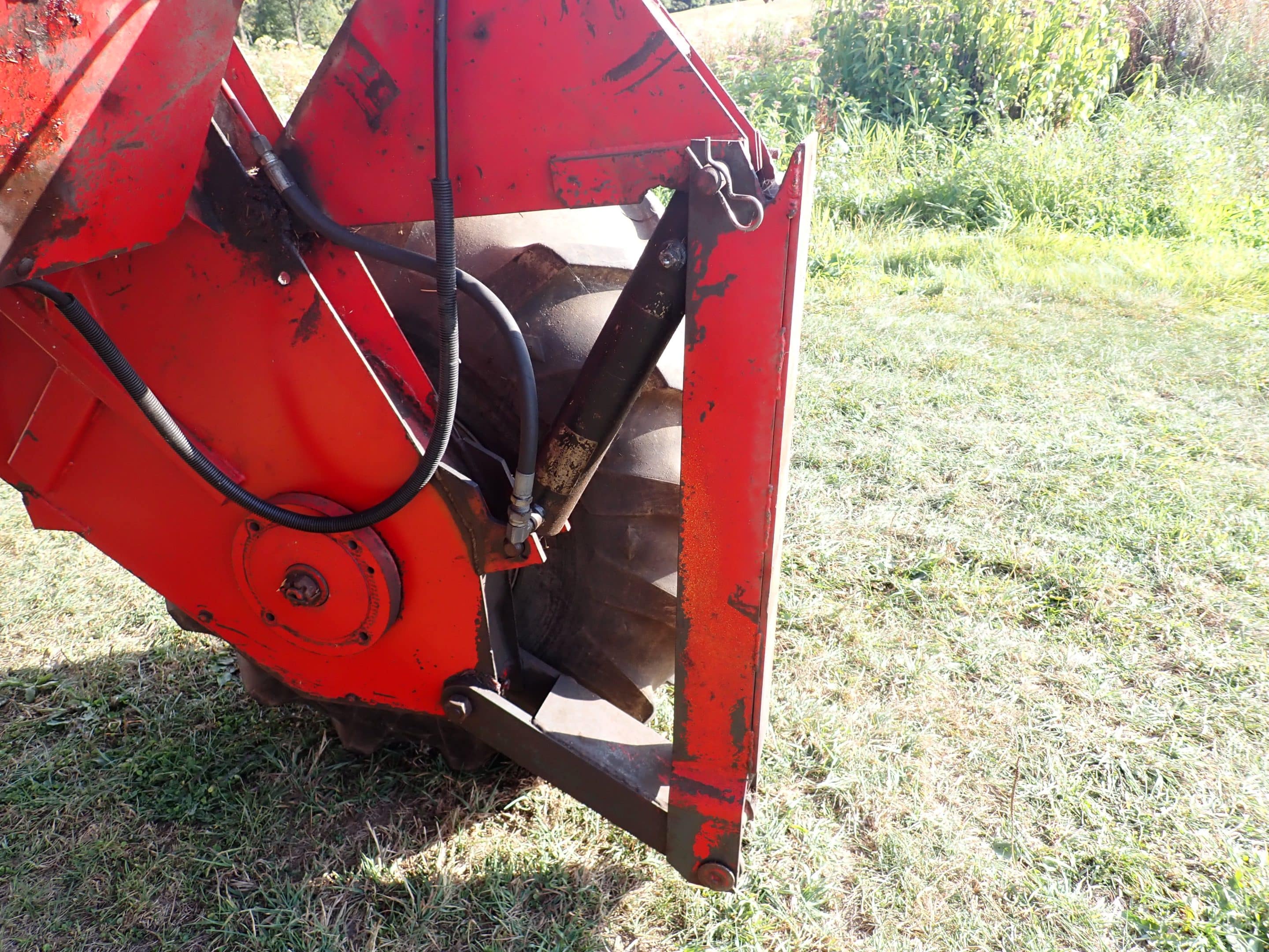 Andaineuse New Holland 1499T avec table de 18 pieds Macdon et buggy de transport pour andaineuse et wagon Horst pour table-Stock #S2362A/9636 – Image 5