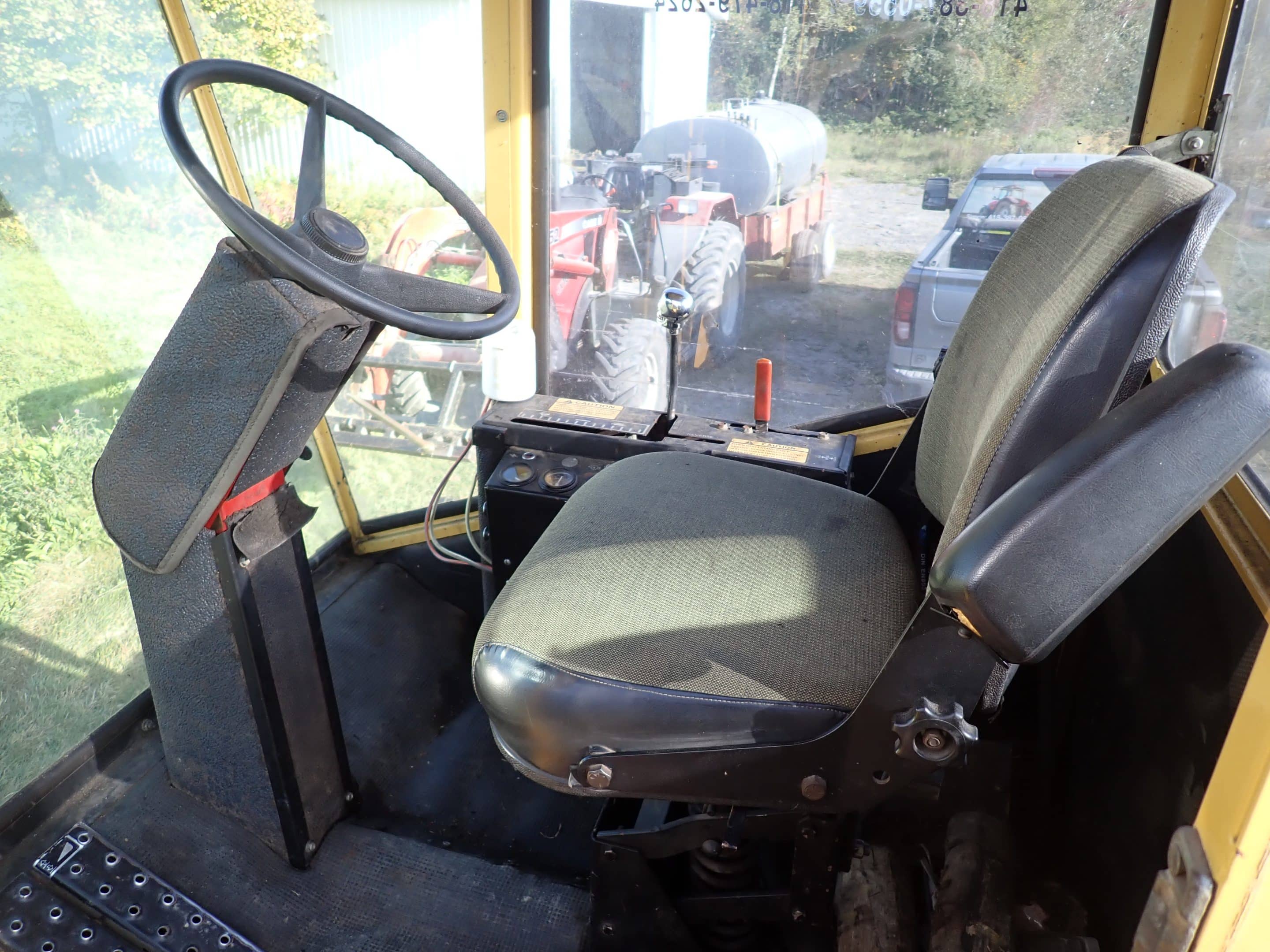 Andaineuse New Holland 1499T avec table de 18 pieds Macdon et buggy de transport pour andaineuse et wagon Horst pour table-Stock #S2362A/9636 – Image 13