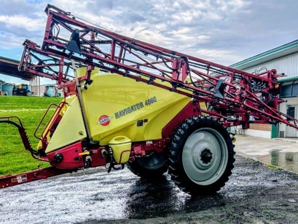 Hardi Navigator 4000 Sprayer, 1200 gallons, 90 ft boom, 6 sections, height control (Norac) ISO - Year: 2017 - Stock#d10001