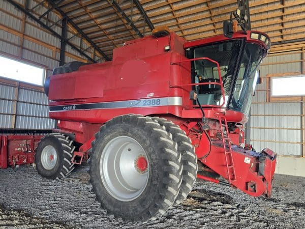 Batteuse case IH 2388 big top ,table  3020 30 pi (2015) ,nez à mais 1083-Année:1998-2994-4215hrs très propre-Stock#d10095a