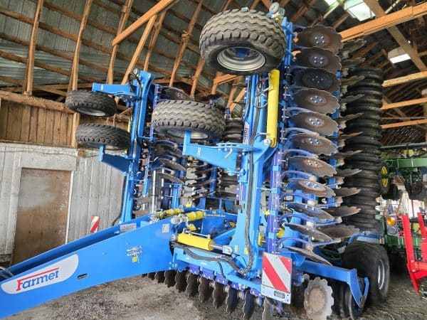 Déchaumeuse Farmet Softer SF12PSW 12 mètres rouleau rubber - Année:2019 - Stock#d8975b