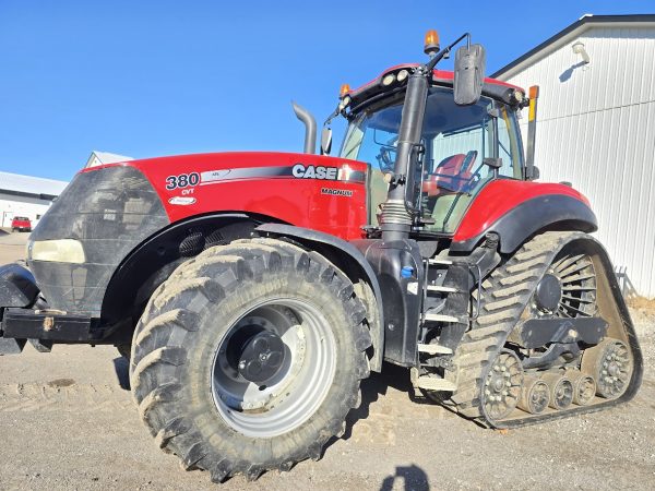Case IH Magnum 380 CVT 40km Tractor, 30-Inch Track - Year: 2017 - 16,000 Hrs - Stock#D8711d