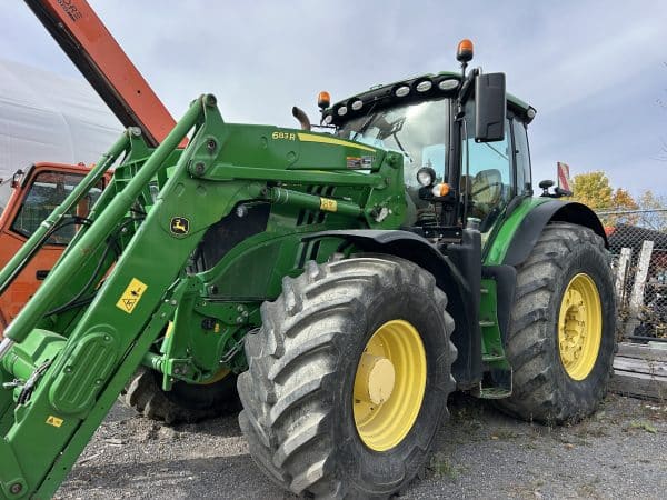 Tracteur John Deere 6215R Année:2021 -6672 heures -stock#P1424/10150