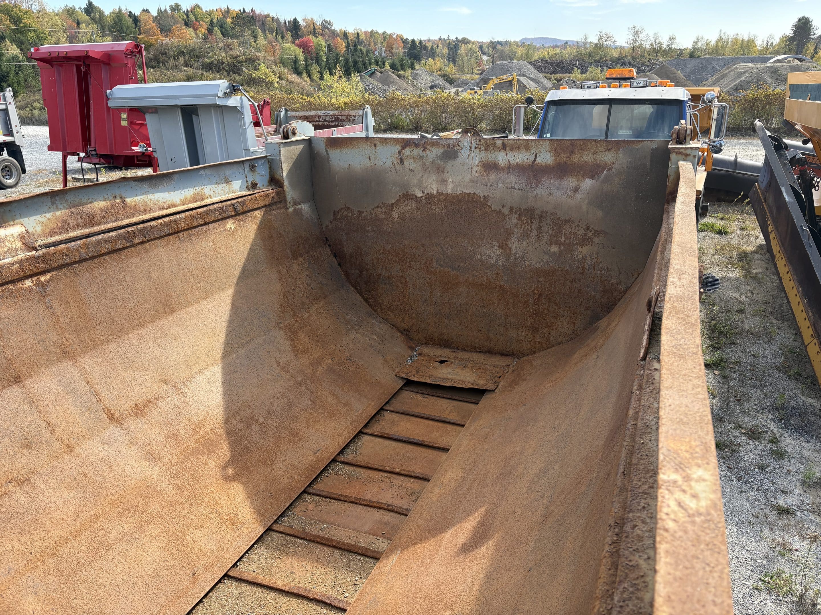 Camion 10 roues charrue Volvo VHD-Équipement neige-Manuelle 18 vitesse-400000KM-Année 2004-Stock#E1254D/9951 - Image 8