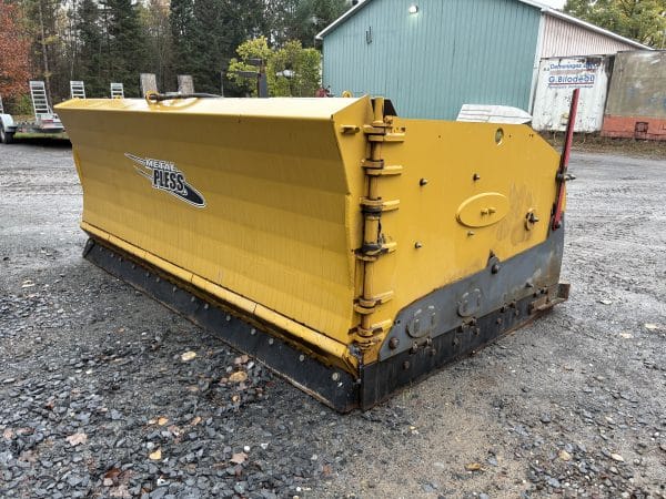 Lame à neige Metal Pless Maxxpro 10/22pi Attache Iso/volvo –Année:2023– Stock#E1243E/8862