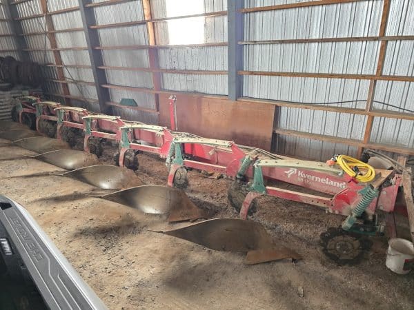 Charrue Kverneland BB115 6+1 avec coutre - Année:1996 - Stock#d10287h