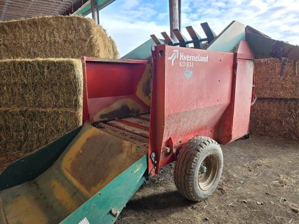 Kverneland KD 832 round Bale Chopper - Stock#D10299b