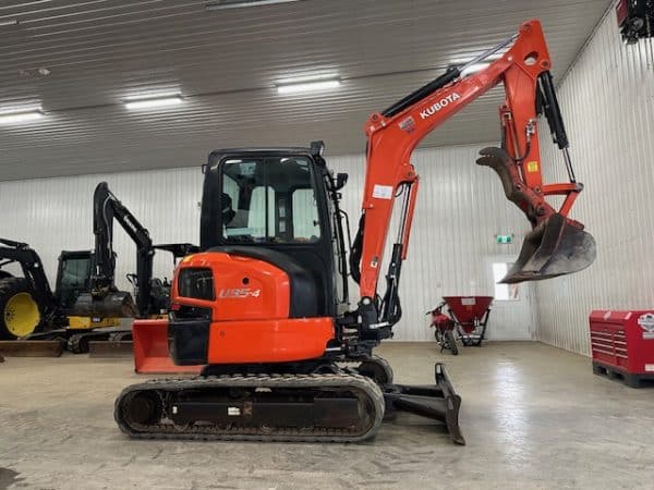 Pelle mécanique Kubota U35-4