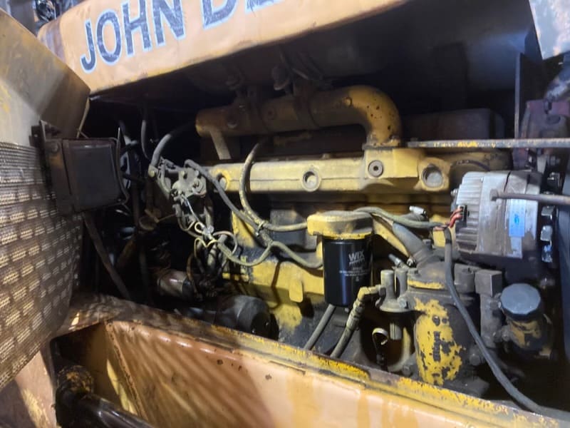 Débusqueuse John Deere 640 avec chaînes-HRS inconnues-Année 1983-Stock #S2424A/10329 – Image 11