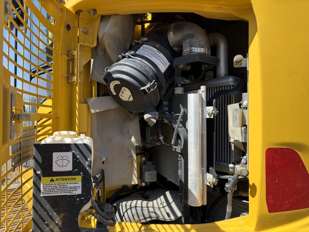 Excavatrice Komatsu PC-138USLC-11 avec 2 godets réversibles-Pouce hydraulique progressif-2000HRS-Année 2023-Stock #E1254A/9951 – Image 7