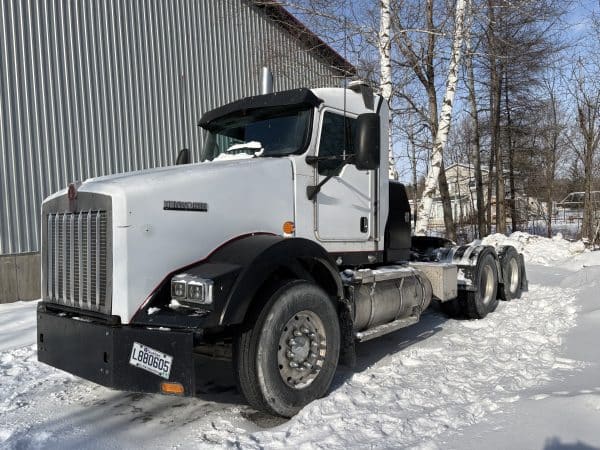 Camion 10 roues daycab Kenworth T800 moteur cummins-Année:2013-1159000km-Stock#E1235A/10501
