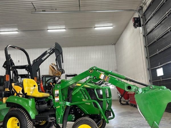Tracteur John Deere 1023E