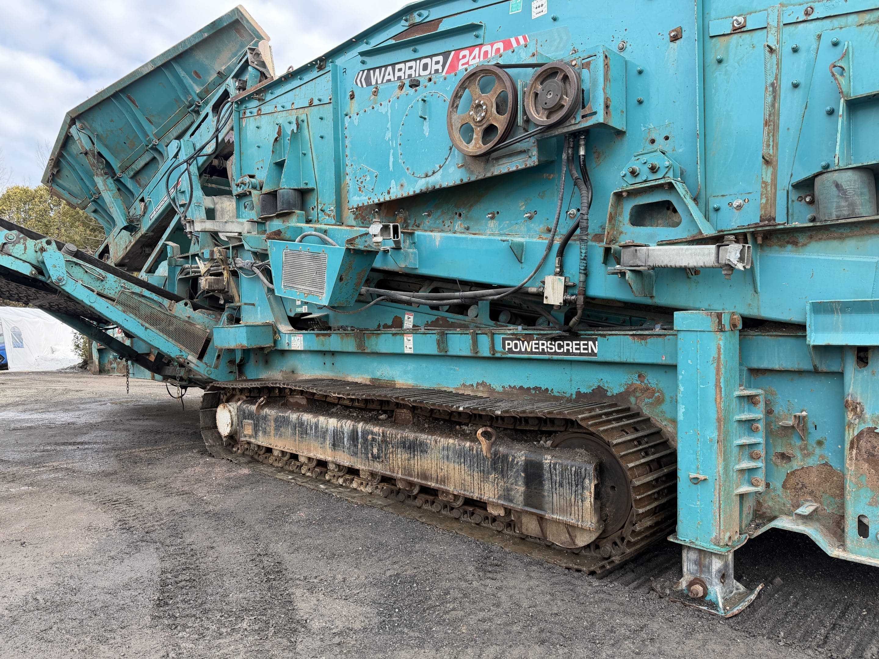 Tamiseur à vibration à haut débit Powerscreen Warrior 2400 2013 Stock#P1473/10563 – Image 6