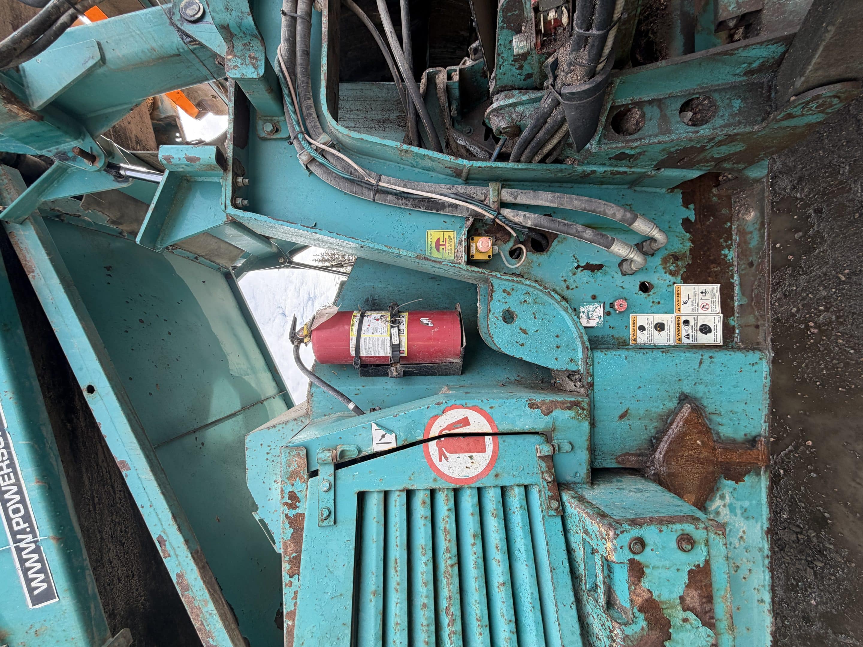 Tamiseur à vibration à haut débit Powerscreen Warrior 2400 2013 Stock#P1473/10563 – Image 10