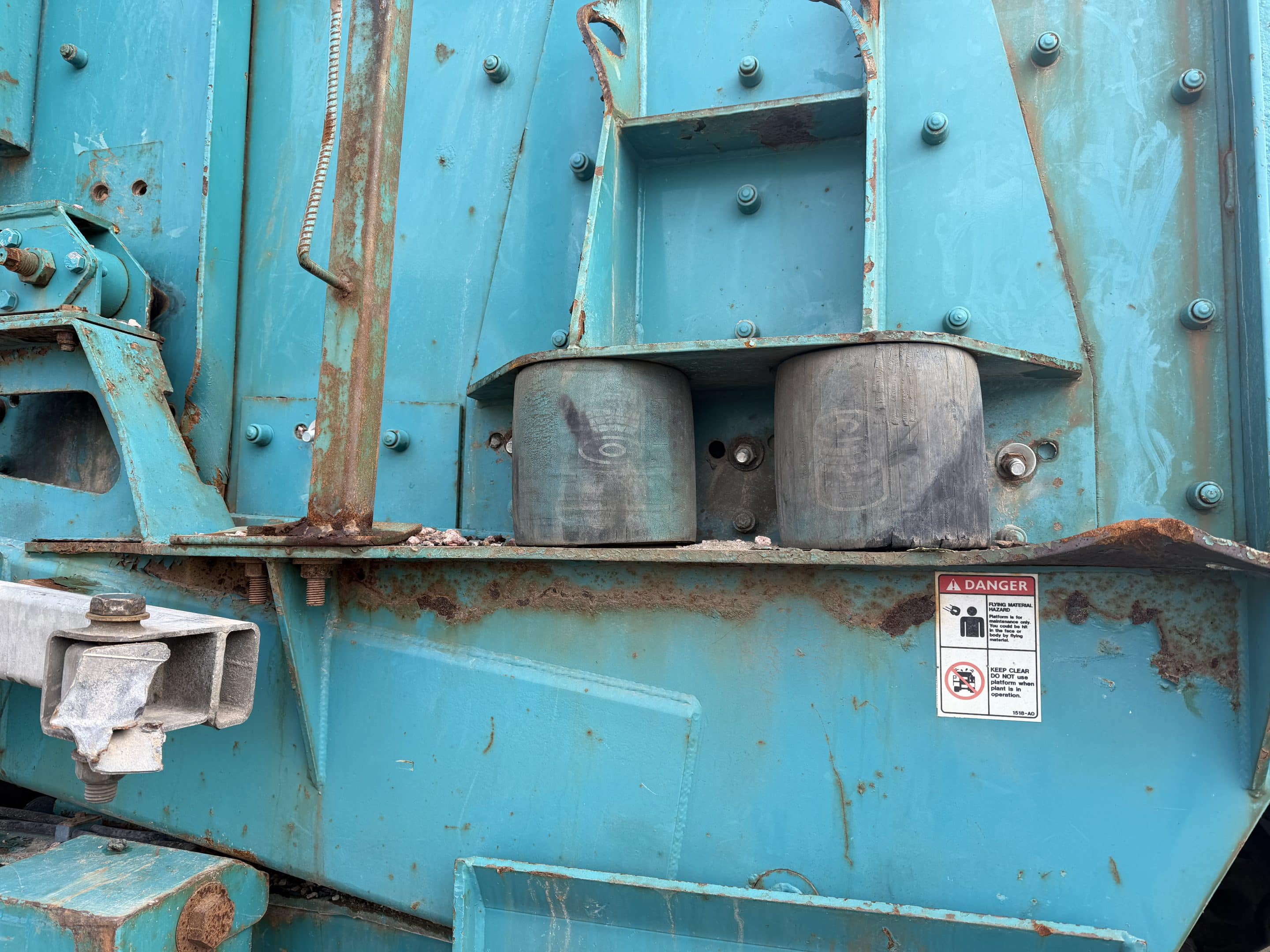Tamiseur à vibration à haut débit Powerscreen Warrior 2400 2013 Stock#P1473/10563 – Image 12